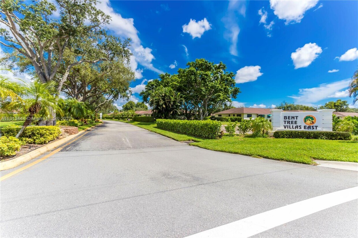 9845 Tabebuia Tree Dr, Boynton Beach, FL 33436 House Rental in