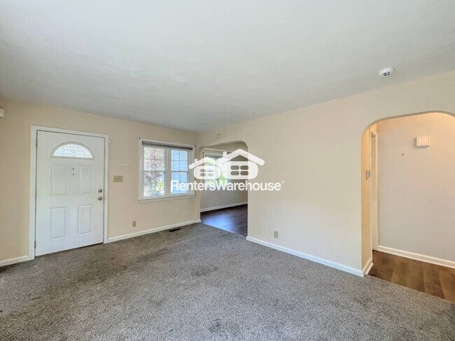 Foto del edificio - 530 Sterling St