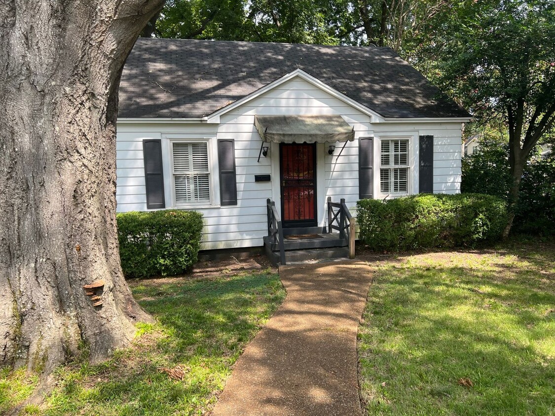 Primary Photo - 2 bed, 1 bath near Central and Highland