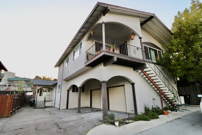 Foto del edificio - 3553 Jefferson Ave
