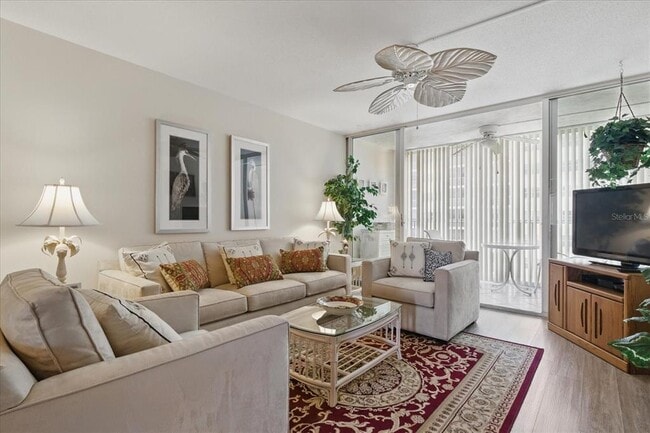 Foto del edificio - 244 St Augustine Ave