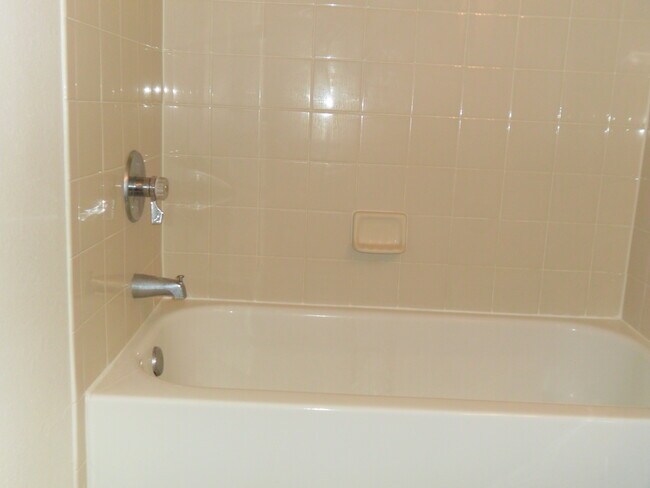Tiled bathrooms - 36121 Lake Chase Blvd