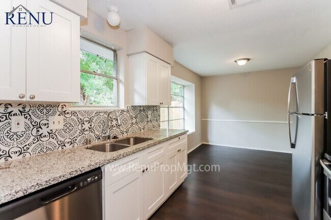 Building Photo - Holiday Special: 1/2 off your first month!...