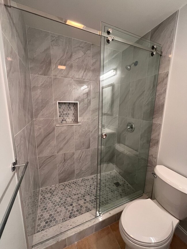 Photo - 520 46th St Apartment