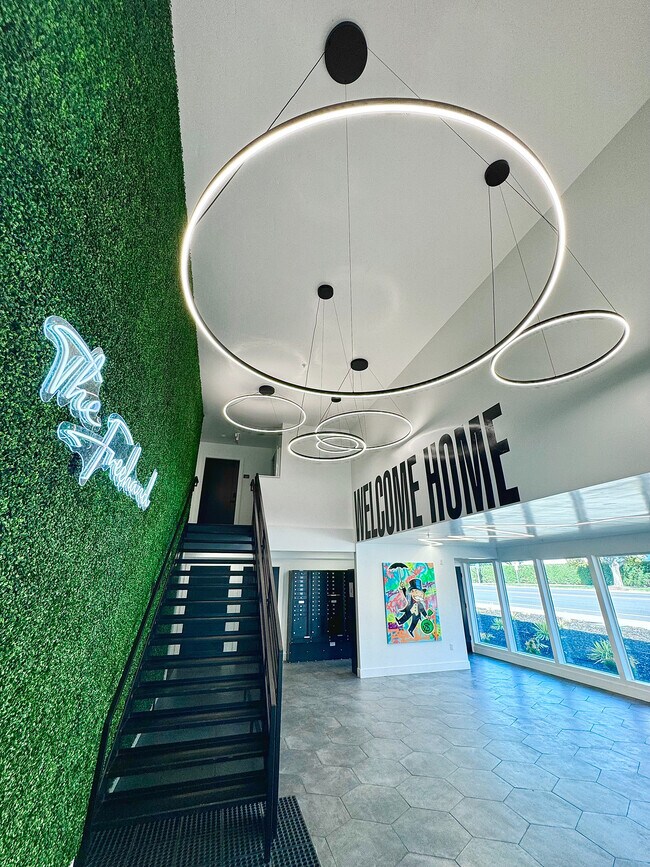 La mano alzada - The Freehand