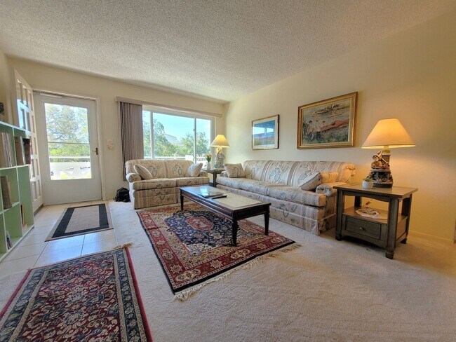 Building Photo - Charming 2BR Condo in Clearwater