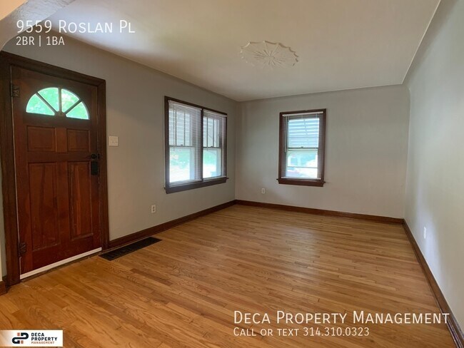 Building Photo - 2 Bedroom House