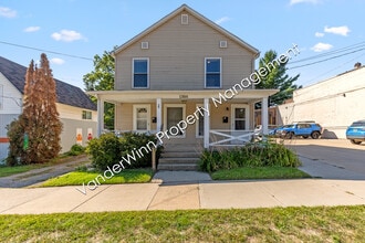 Building Photo - 1308 Leonard St NW