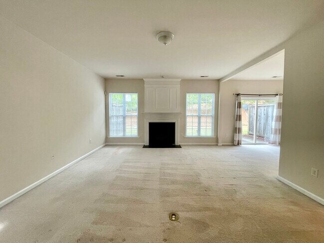 Building Photo - 1513 Corwith Dr