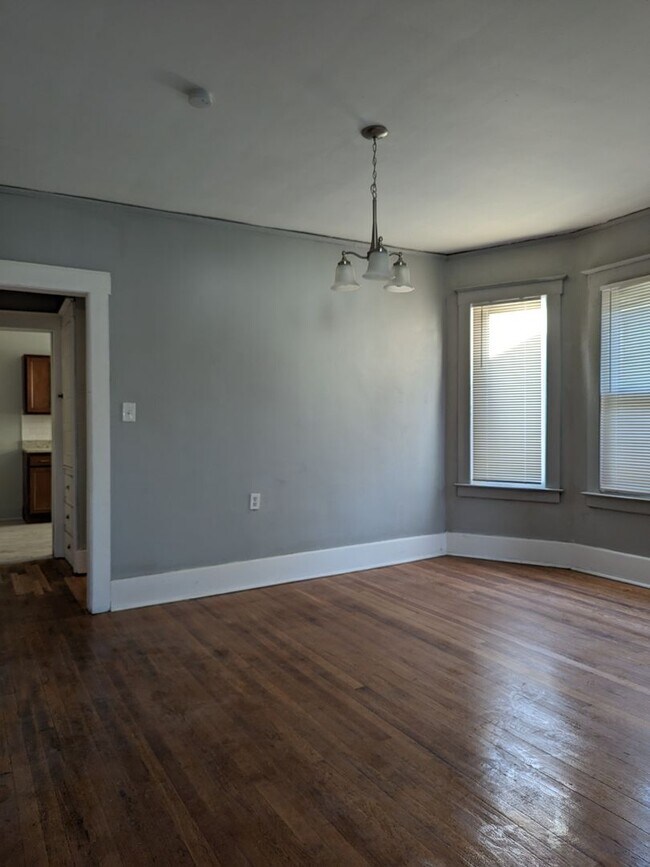 Foto del edificio - 3756 Concord Ave