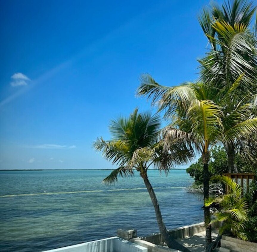 Foto principal - Gated Community on the water!