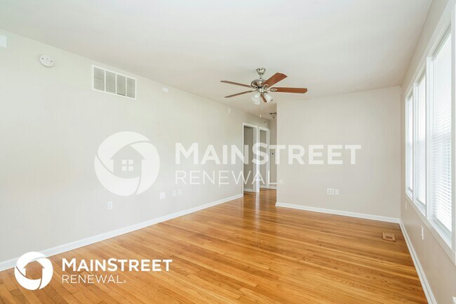 Foto del edificio - 124 Rose Ln