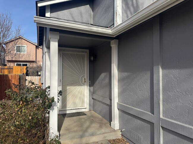 Building Photo - 1675 Round Mountain Cir