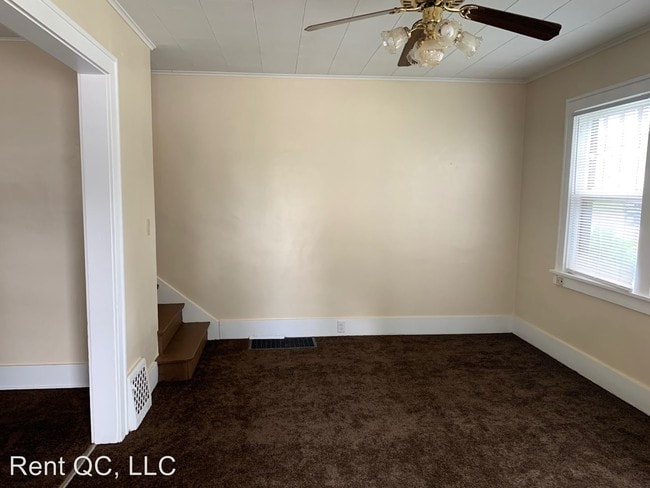 Building Photo - 3 br, 1 bath Apartment - 2739 11th Ave B