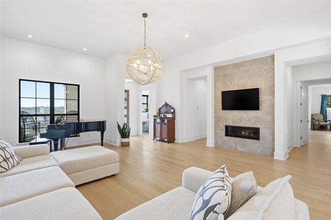 Building Photo - 321 Sweet Grass Ln