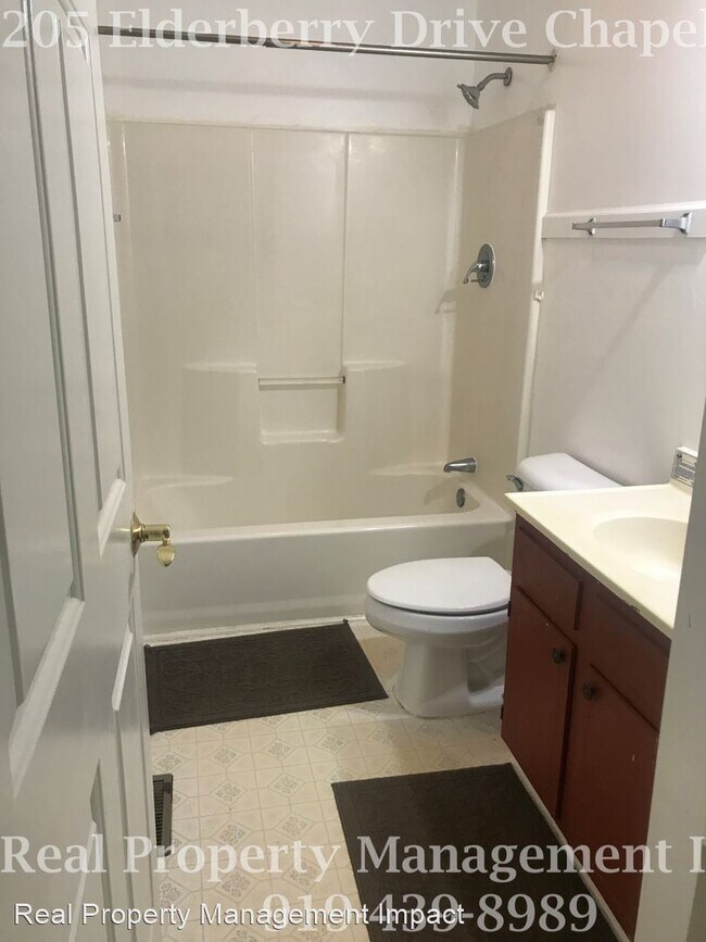 Foto del edificio - 3 br, 1.5 bath House - 205 Elderberry Drive