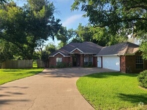 Building Photo - 9020 Monticello Dr