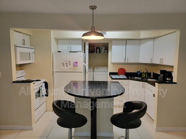 Foto del edificio - 2601 SW Archer Rd