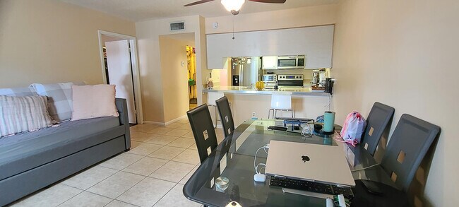 Foto del edificio - 5946 S Rue Rd