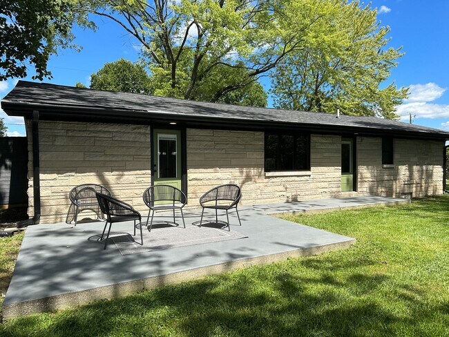 Foto del edificio - Beautiful 3 Bed 2.5 Bath Home!