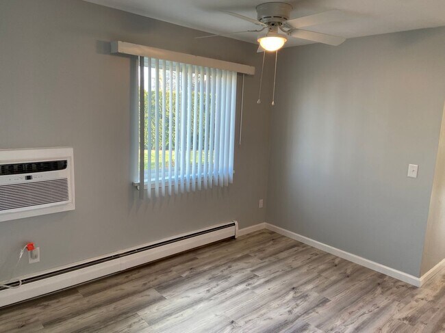 Foto del edificio - 11 Winston Dr