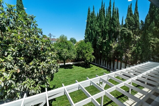 Building Photo - 19701 Blythe St