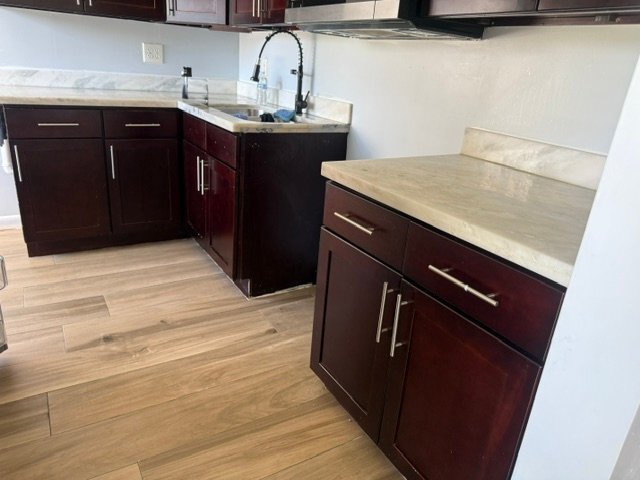 Foto del edificio - 1098 NE 37th St
