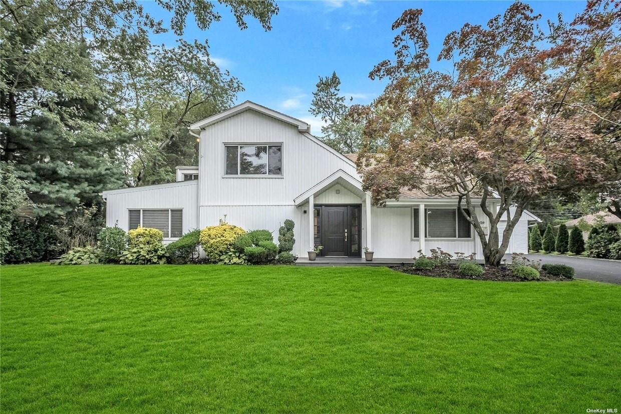 54 Pasture Ln, Roslyn Heights, NY 11577 House Rental in Roslyn