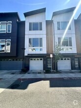 Building Photo - 13955 NE 15th Ct