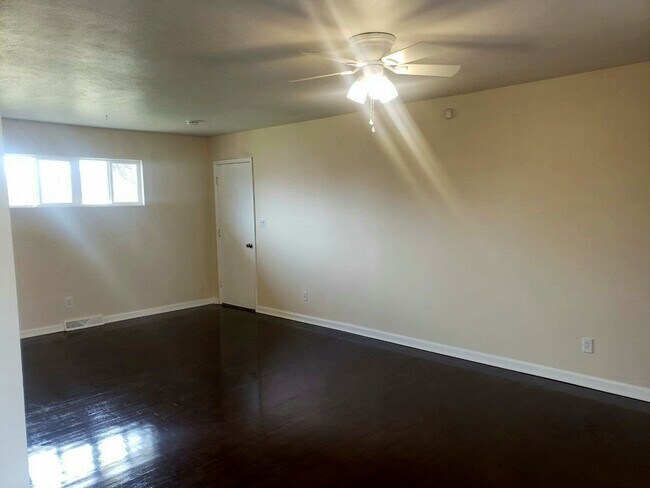 Building Photo - Location - Location, 4 Bedrooms, 2 Living ...