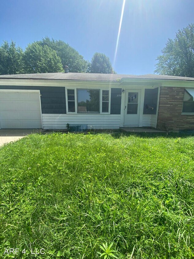 3 br, 1 bath House 5711 Cedar Avenue House for Rent in Raytown, MO