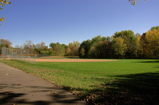 Foto del edificio - Park Meadows Apartments