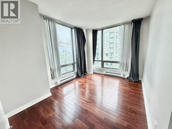 Photo du bâtiment - 1200 W Georgia St