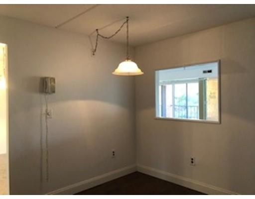 Building Photo - 144 Marble St