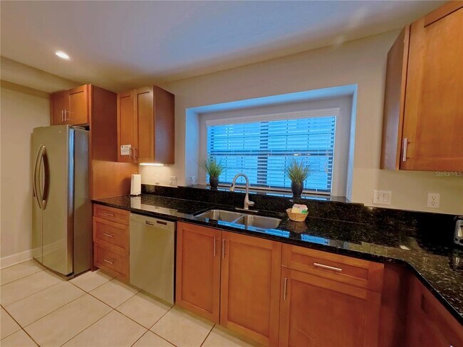 Foto del edificio - 14525 Damai Ln