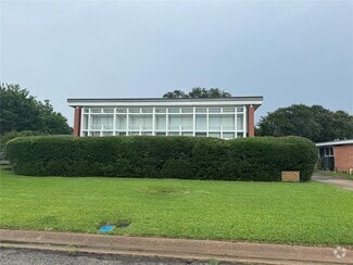 Building Photo - 1310 Harbor View Dr