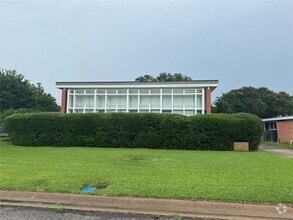 Building Photo - 1310 Harbor View Dr