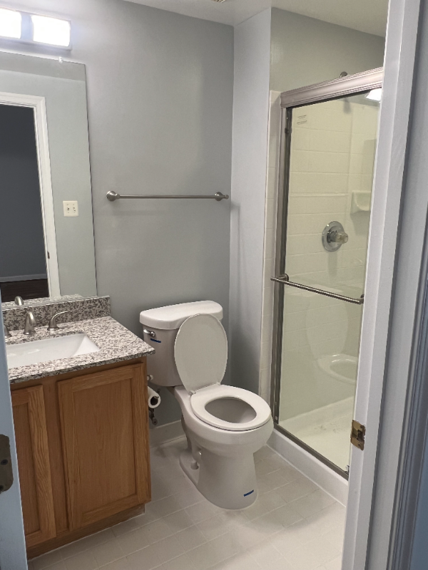Building Photo - 3959 Highland Oaks Dr