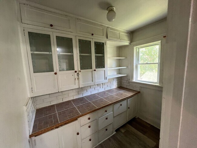 Building Photo - 4 bed 1.5 bath Single Family Home in Wausau!