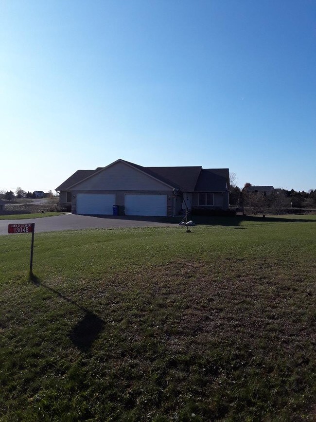 Foto del edificio - 1304 146th Ave