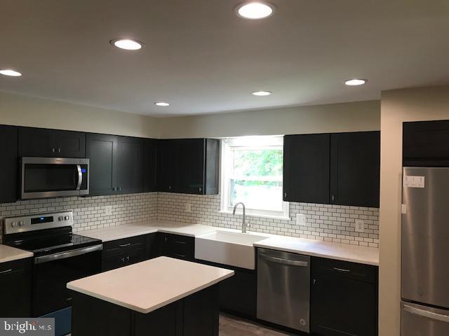 Foto del edificio - 4091 Shady Knoll Ct