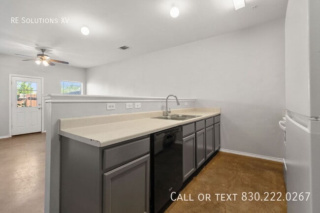 Building Photo - 10714 Mathom Landing