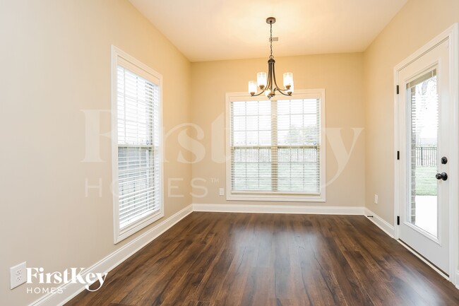 Foto del edificio - 784 Jersey Dr