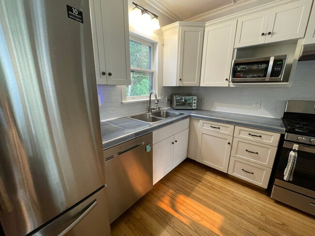 Photo - 18 Salmon Falls Rd House