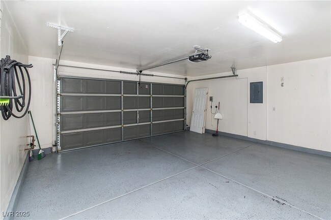 Building Photo - 8200 Calico Wind St