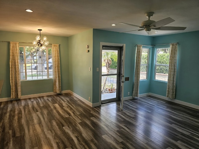 Foto del edificio - 1418 N Maple St