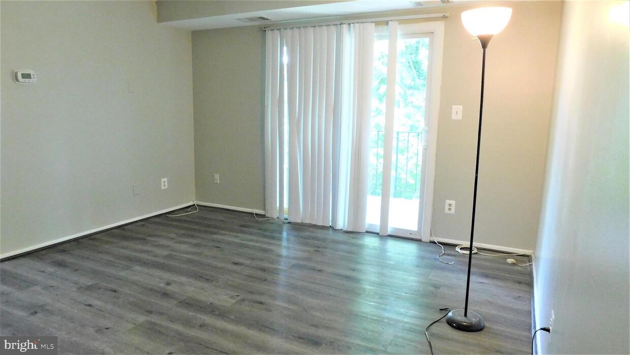 Foto principal - 11905F Tarragon Rd