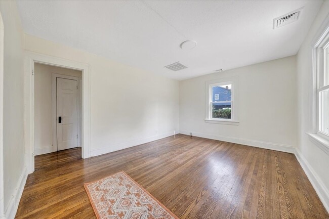 Foto del edificio - 109 Crestview Dr