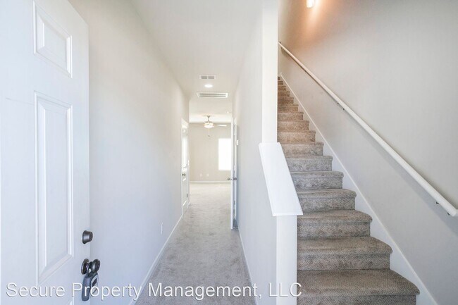 Building Photo - 4 br, 2.5 bath House - 2236 Lismore Dr