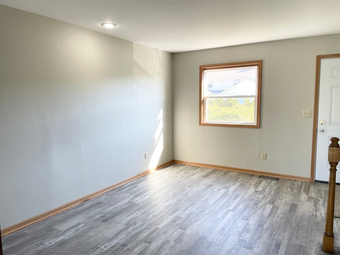 Foto principal - 1222 SE 8th St